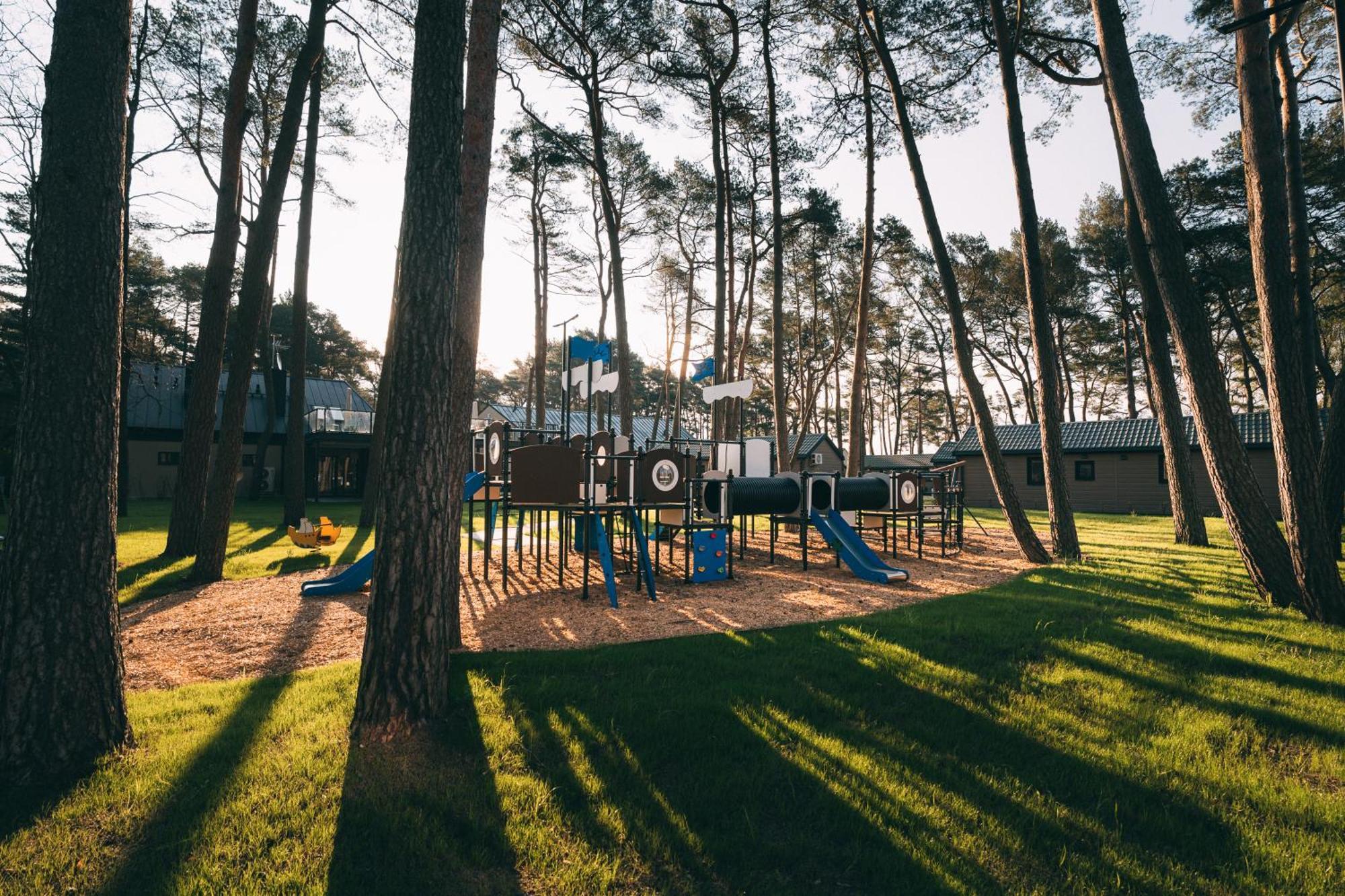 Folga Resort Mrzeżyno Exteriör bild
